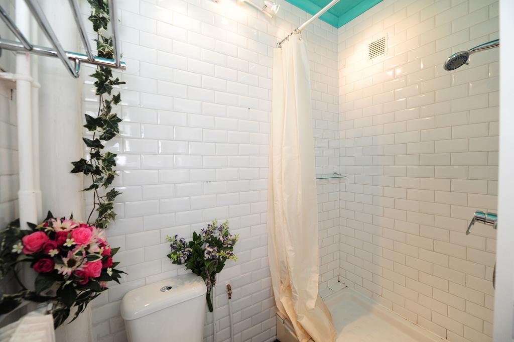 Blue Lagon Five Stars Holiday House นีซ ภายนอก รูปภาพ